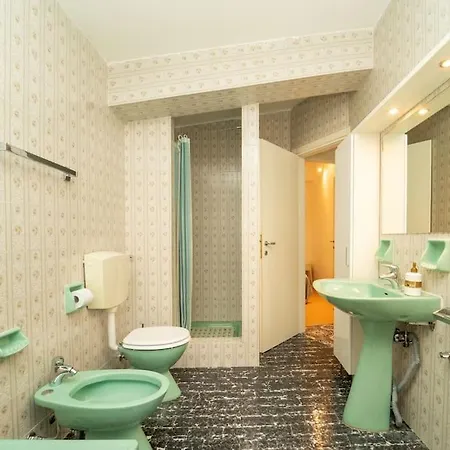 Loft Sul Lago Con Wifi Ac Park בלביו